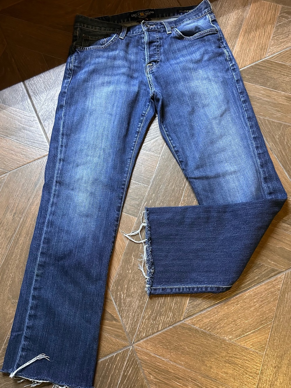 Lucky Brand Straight Leg Jeans Medium Wash Button Fly Raw Hem 31 x 34